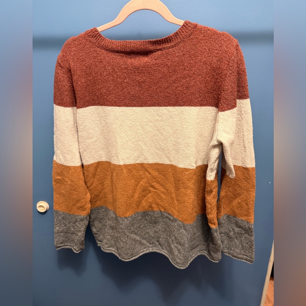 Pinque Design Studios Colorblock Crew Neck Sweater - Picture 6 of 6